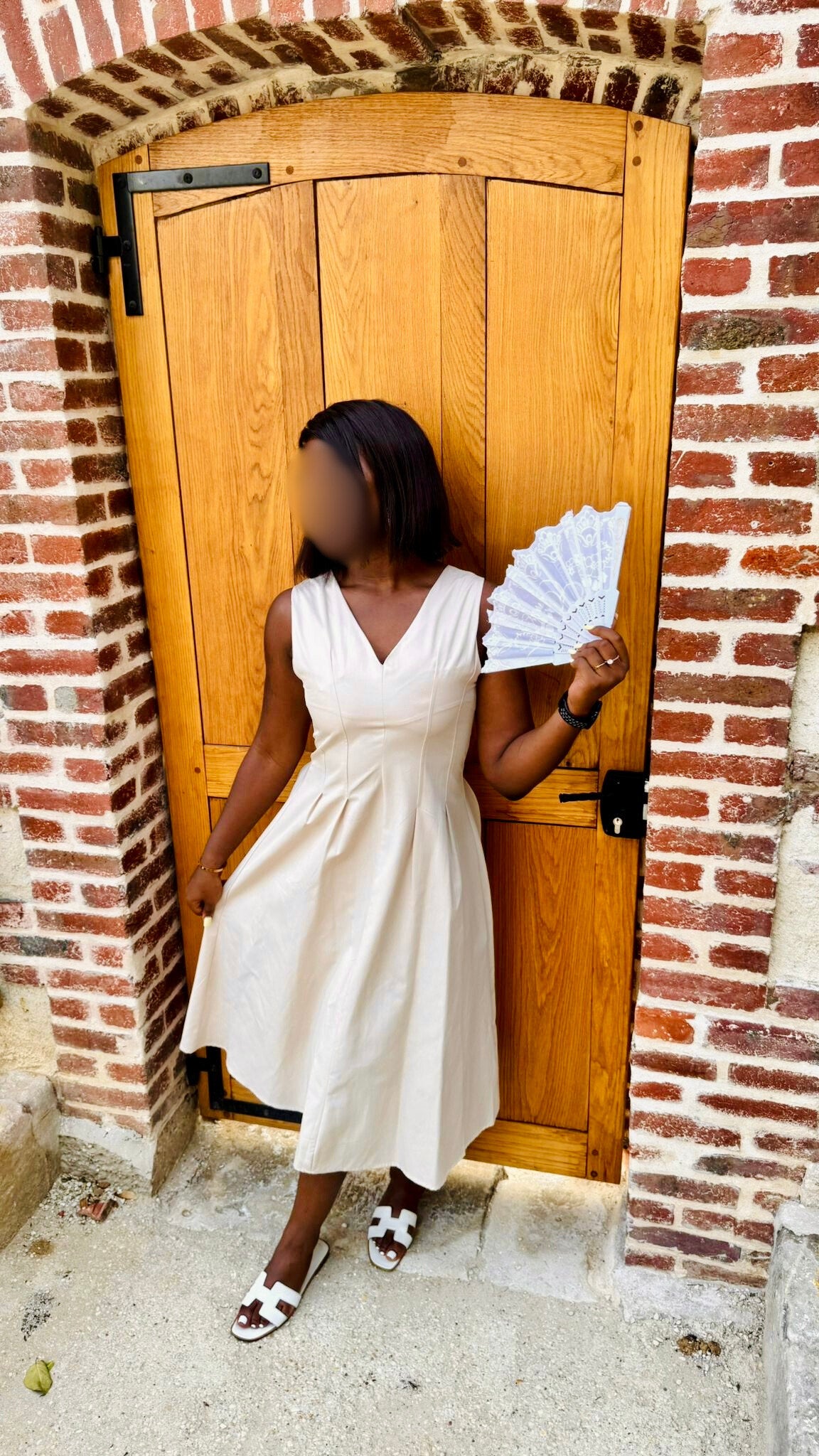 Robe "Elégance essentielle"