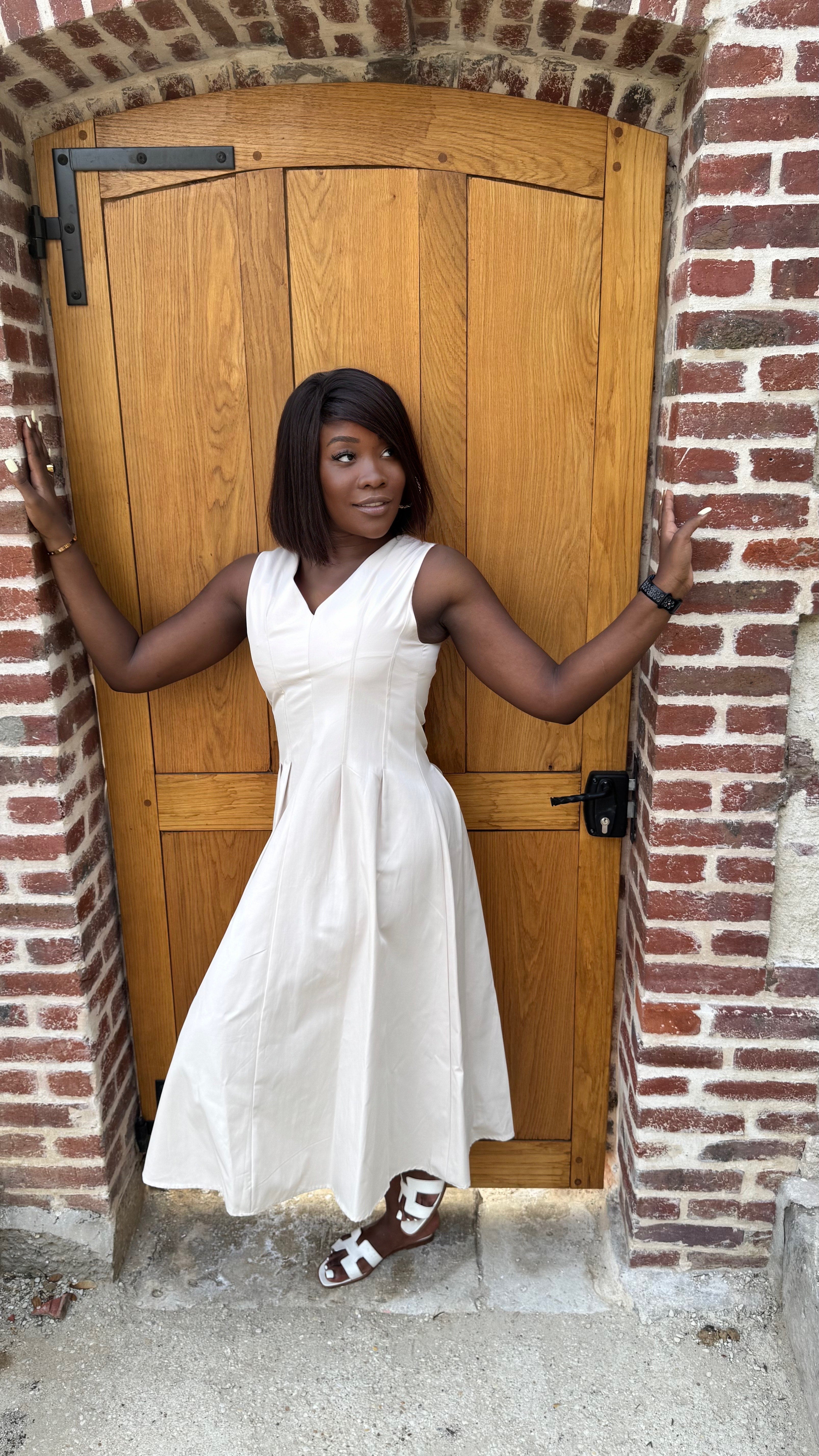 Robe "Elégance essentielle"