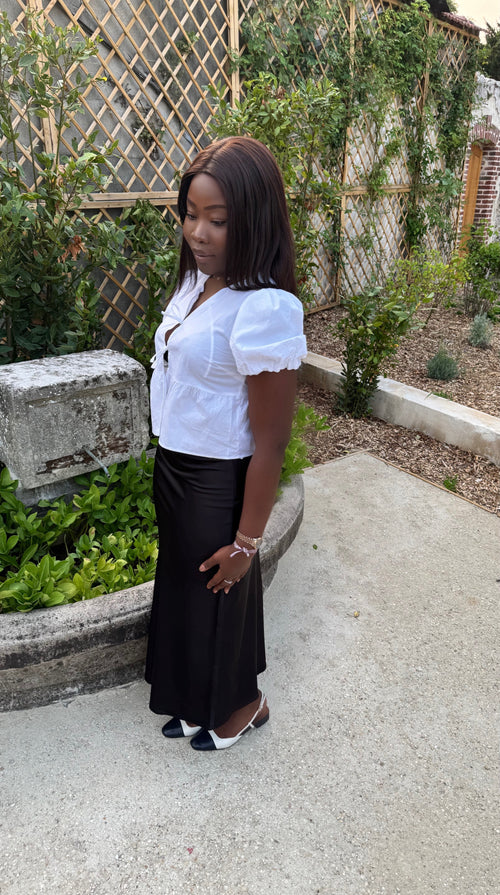 "Jupe Noir essentiel"